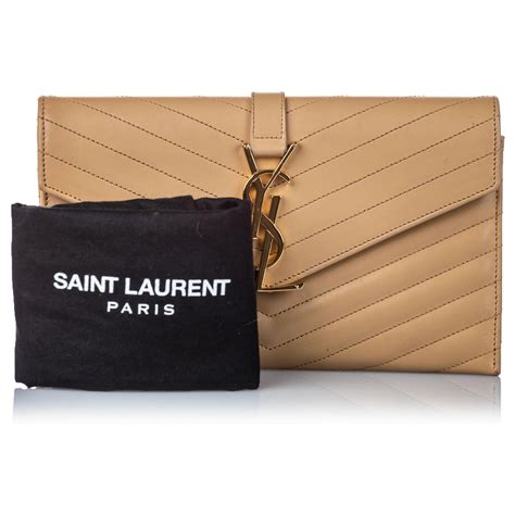 pochette yves saint laurent matelassé